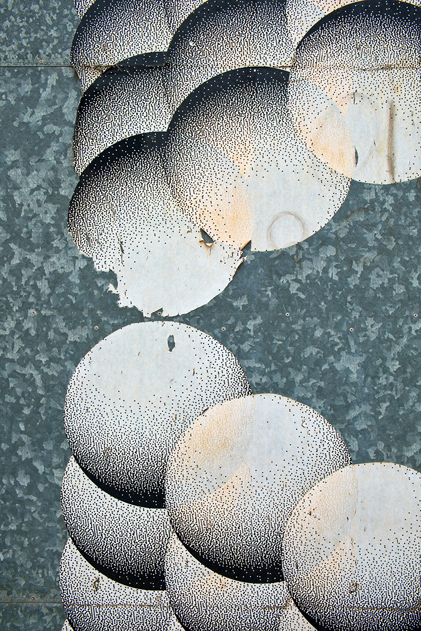 PASSING THROUGH, Shelley Hill, Streetphotography, Visual artist, street photography