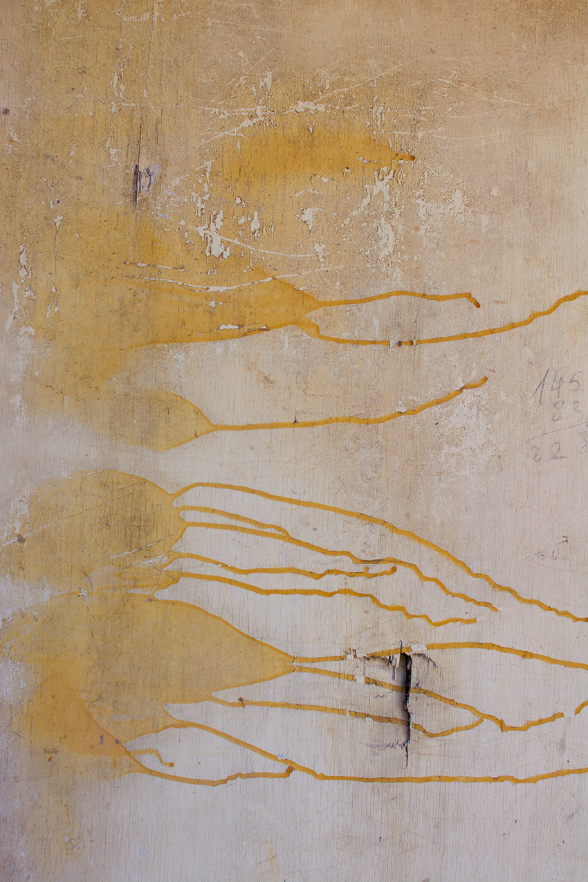 PASSING THROUGH, Shelley Hill, Streetphotography, Visual artist, street photography